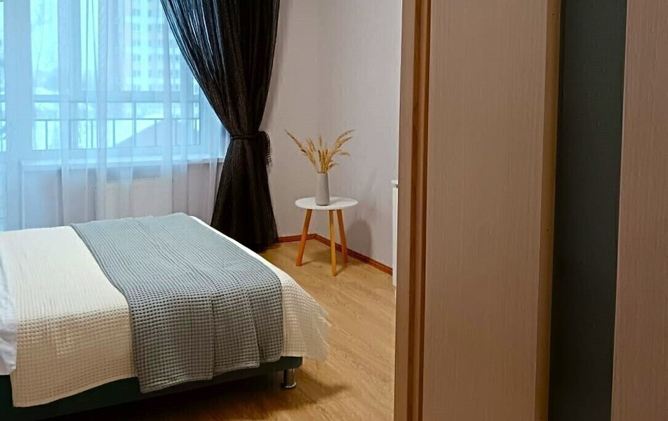 Кольцово Хоум на Бахчиванджи 15 2*