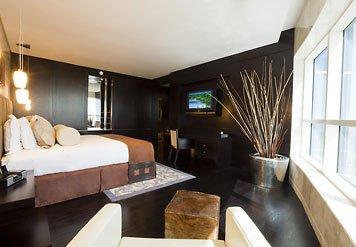 Dubai Marriott Harbour Hotel & Suites 4*