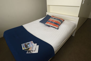 Study Hotel 0*