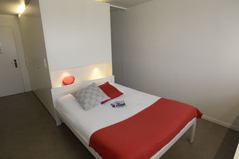 Study Hotel 0*