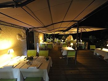 Hotel Le Pont Bernet 2*