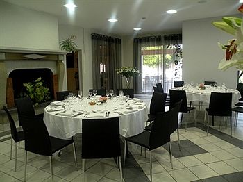 Hotel Le Pont Bernet 2*