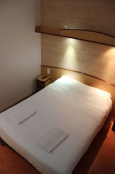 Logis Hotel Acotel 2*