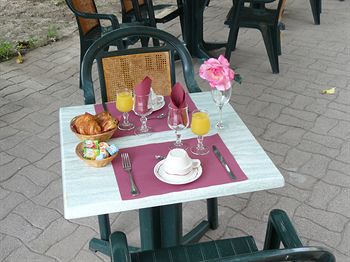 Logis Hotel Acotel 2*