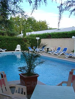 Logis Hotel Acotel 2*