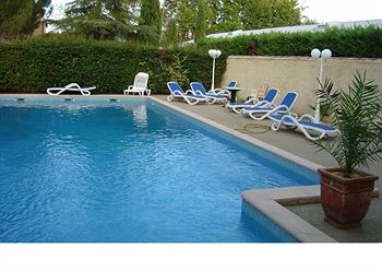 Logis Hotel Acotel 2*