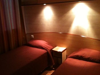 Logis Hotel Acotel 2*