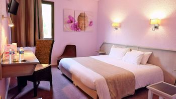 Logis Hotel Noemys Brive - Restaurant Le Teinchurier 3*