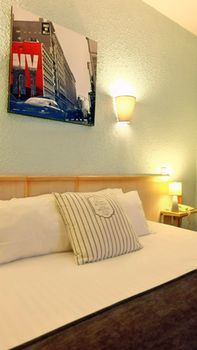 Logis Hotel Noemys Brive - Restaurant Le Teinchurier 3*
