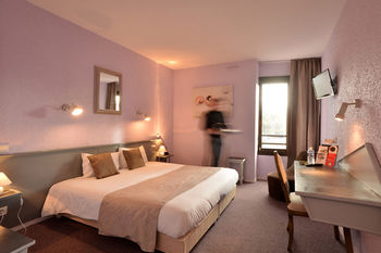 Logis Hotel Noemys Brive - Restaurant Le Teinchurier 3*