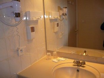 Logis Hotel Noemys Brive - Restaurant Le Teinchurier 3*