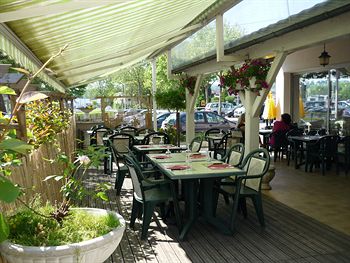 Logis Hotel Noemys Brive - Restaurant Le Teinchurier 3*