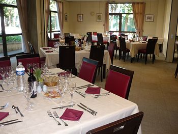 Logis Hotel Noemys Brive - Restaurant Le Teinchurier 3*