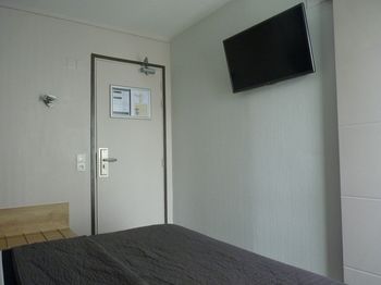 Hotel Wood Inn Bordeaux Aeroport 2*