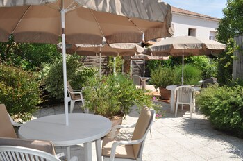 Atlantis Hotel Mimizan Les Landes 2*