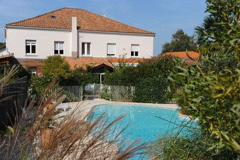 Atlantis Hotel Mimizan Les Landes 2*