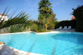 Atlantis Hotel Mimizan Les Landes 2*