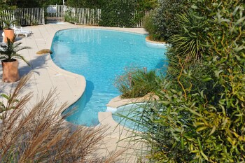 Atlantis Hotel Mimizan Les Landes 2*