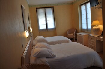 Atlantis Hotel Mimizan Les Landes 2*