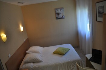 Atlantis Hotel Mimizan Les Landes 2*