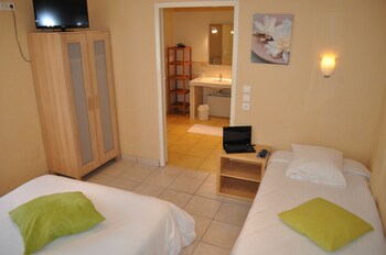 Atlantis Hotel Mimizan Les Landes 2*