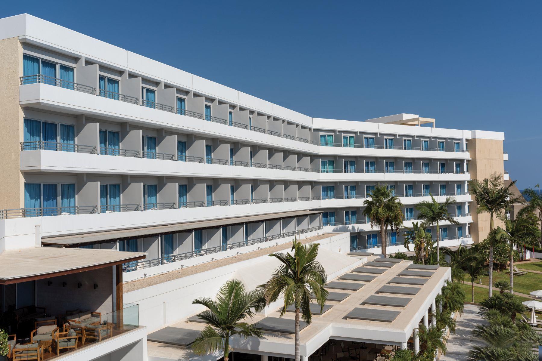 Туры в Mediterranean Beach Hotel