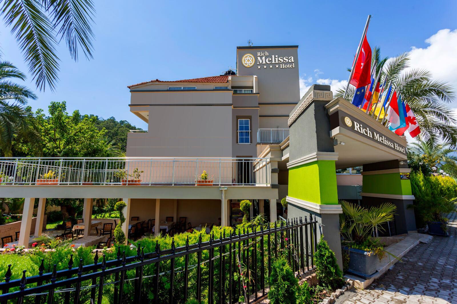 Rich Melissa Hotel 4*