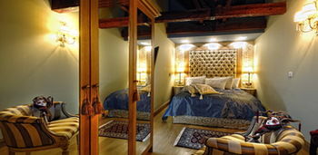 Civitas Suites Hotel 4*