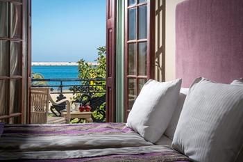 Civitas Suites Hotel 4*