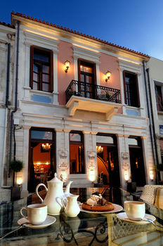 Civitas Suites Hotel 4*