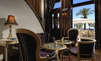 Civitas Suites Hotel 4*