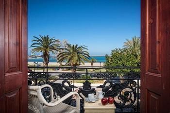 Civitas Suites Hotel 4*