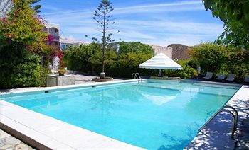 Skala Hotel 2*