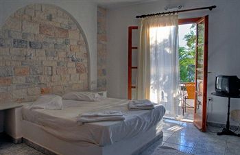 Naxos Summerland resort 3*
