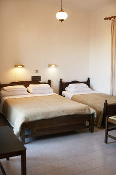 Kastro Hotel 2*