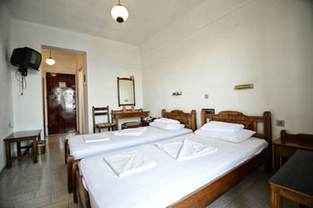 Kastro Hotel 2*