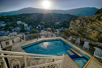 Kastro Hotel 2*