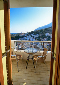 Kastro Hotel 2*