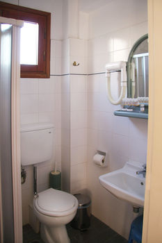 Kastro Hotel 2*