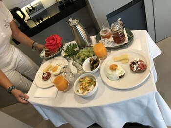 LAVRIS City Suites 0*