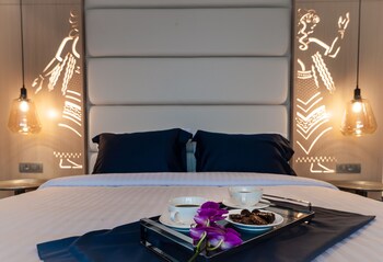 LAVRIS City Suites 0*