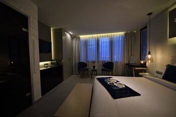 LAVRIS City Suites 0*