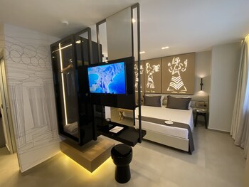 LAVRIS City Suites 0*
