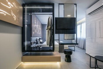LAVRIS City Suites 0*