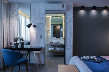 LAVRIS City Suites 0*