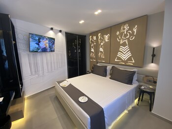 LAVRIS City Suites 0*