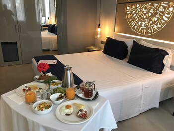 LAVRIS City Suites 0*