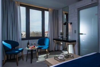 LAVRIS City Suites 0*