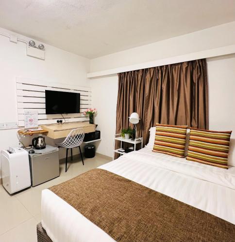 Bayshore Inn 2*