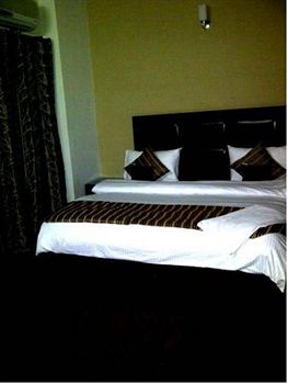 Hotel PK Residency 3*
